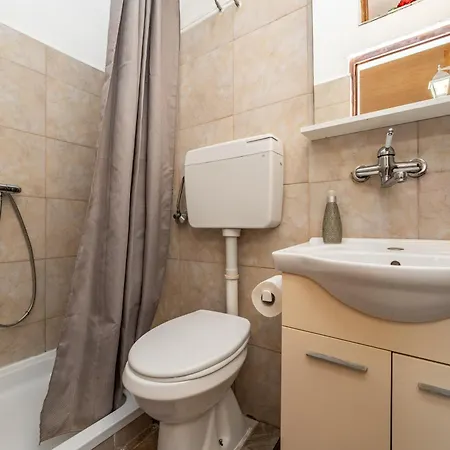 Prpic Apartment Vir